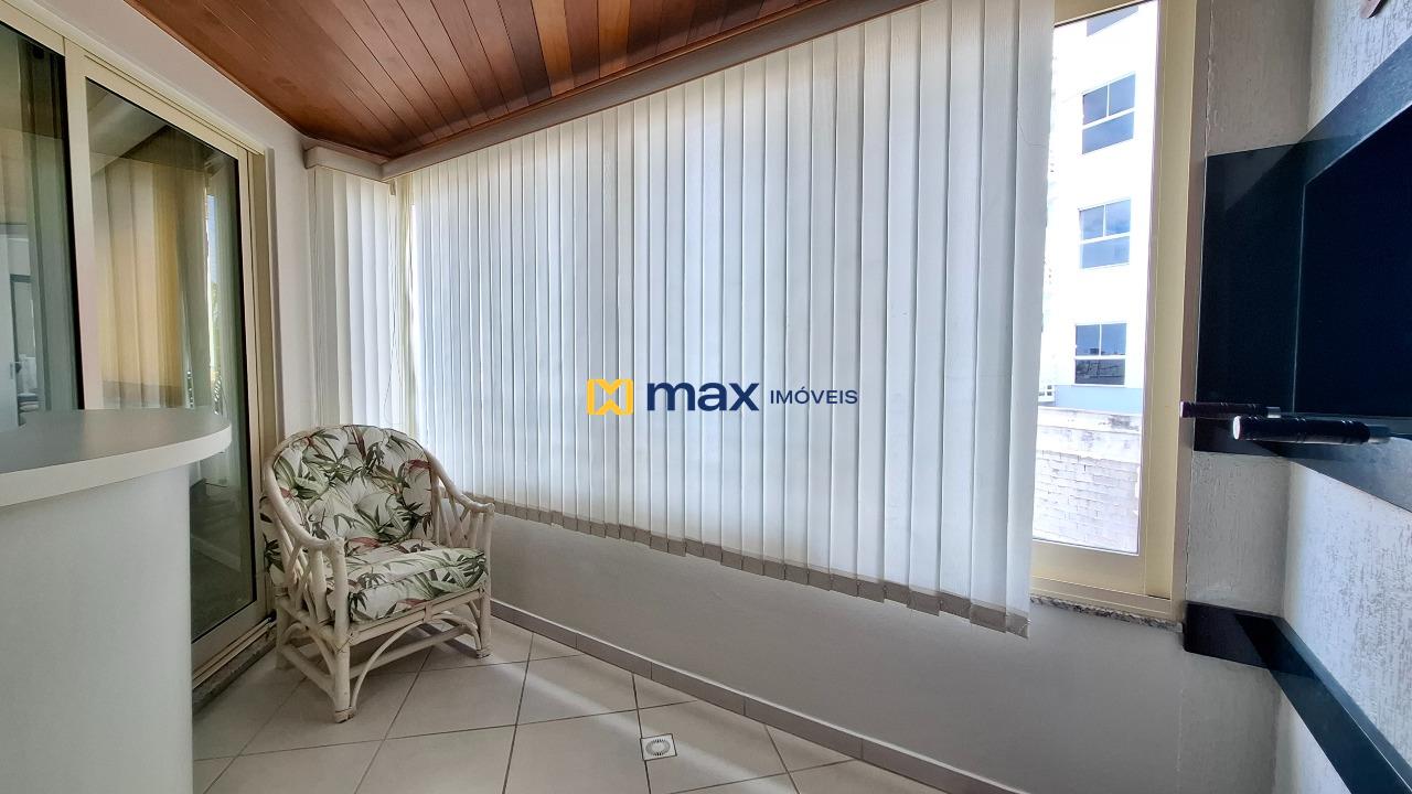 Apartamento à venda no Centro: Sacada com churrasqueira