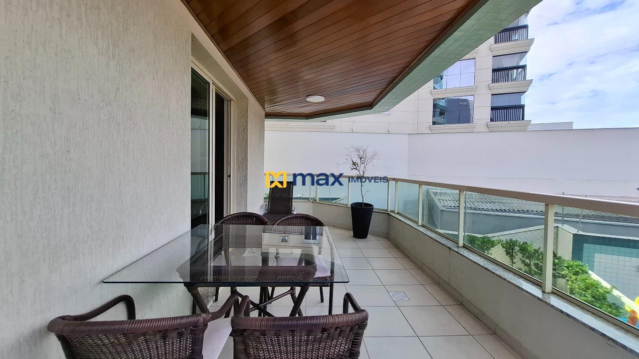 Apartamento à venda no Centro: Sacada