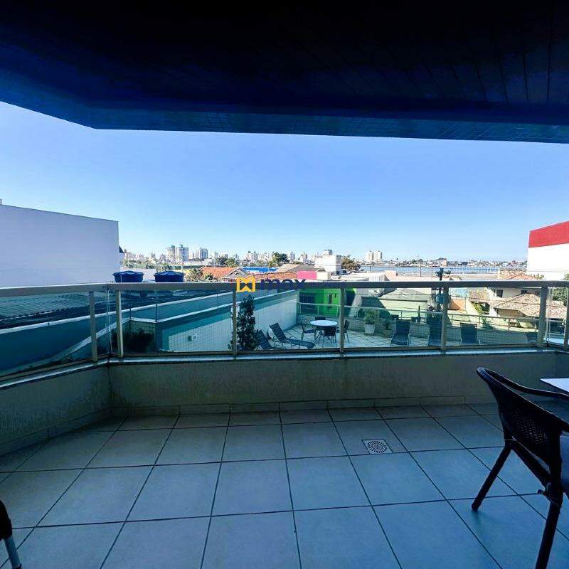 Apartamento à venda no Centro: Sacada