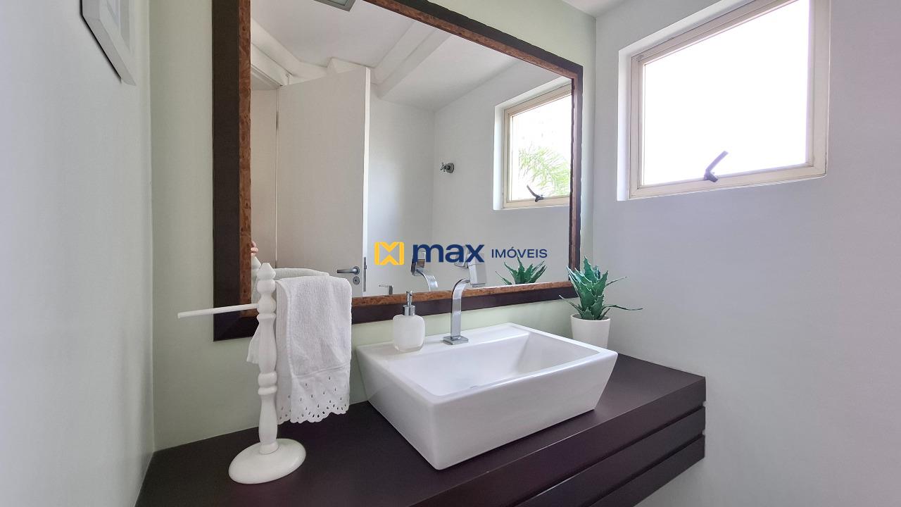 Apartamento à venda no Centro: Lavabo