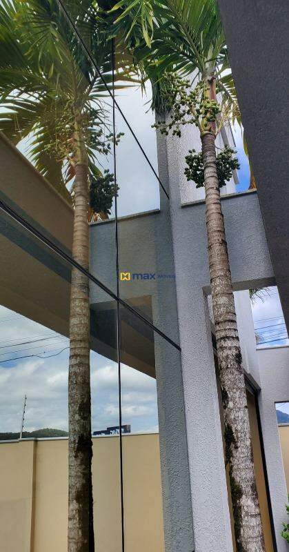 Casa à venda no Barra: 
