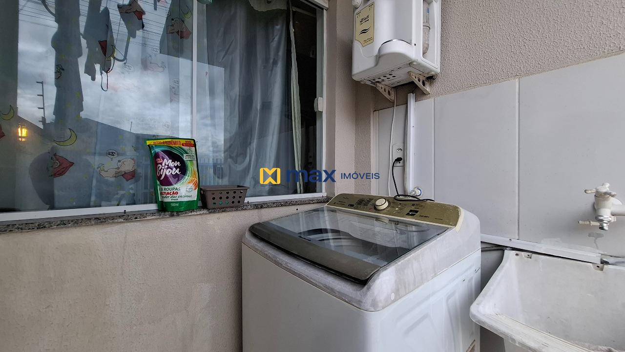 Casa à venda no Espinheiros: Lavanderia