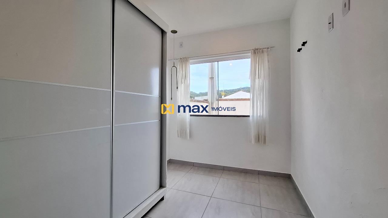 Casa à venda no Espinheiros: Dormitório 2