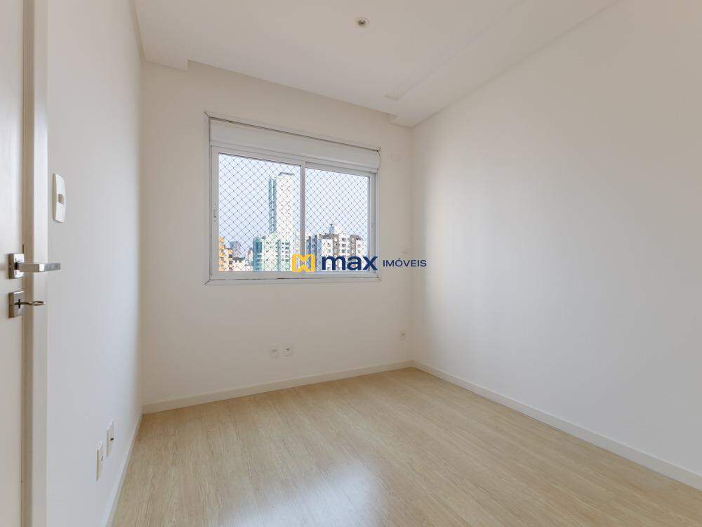 Apartamento à venda no Fazenda: Dormitório 1