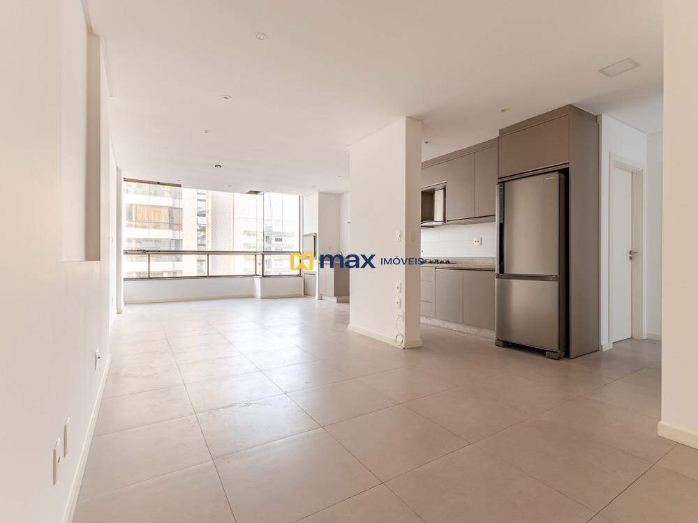 Apartamento à venda no Fazenda: Living integrado