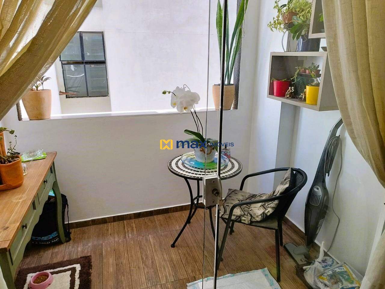 Apartamento à venda no Centro: Sacada