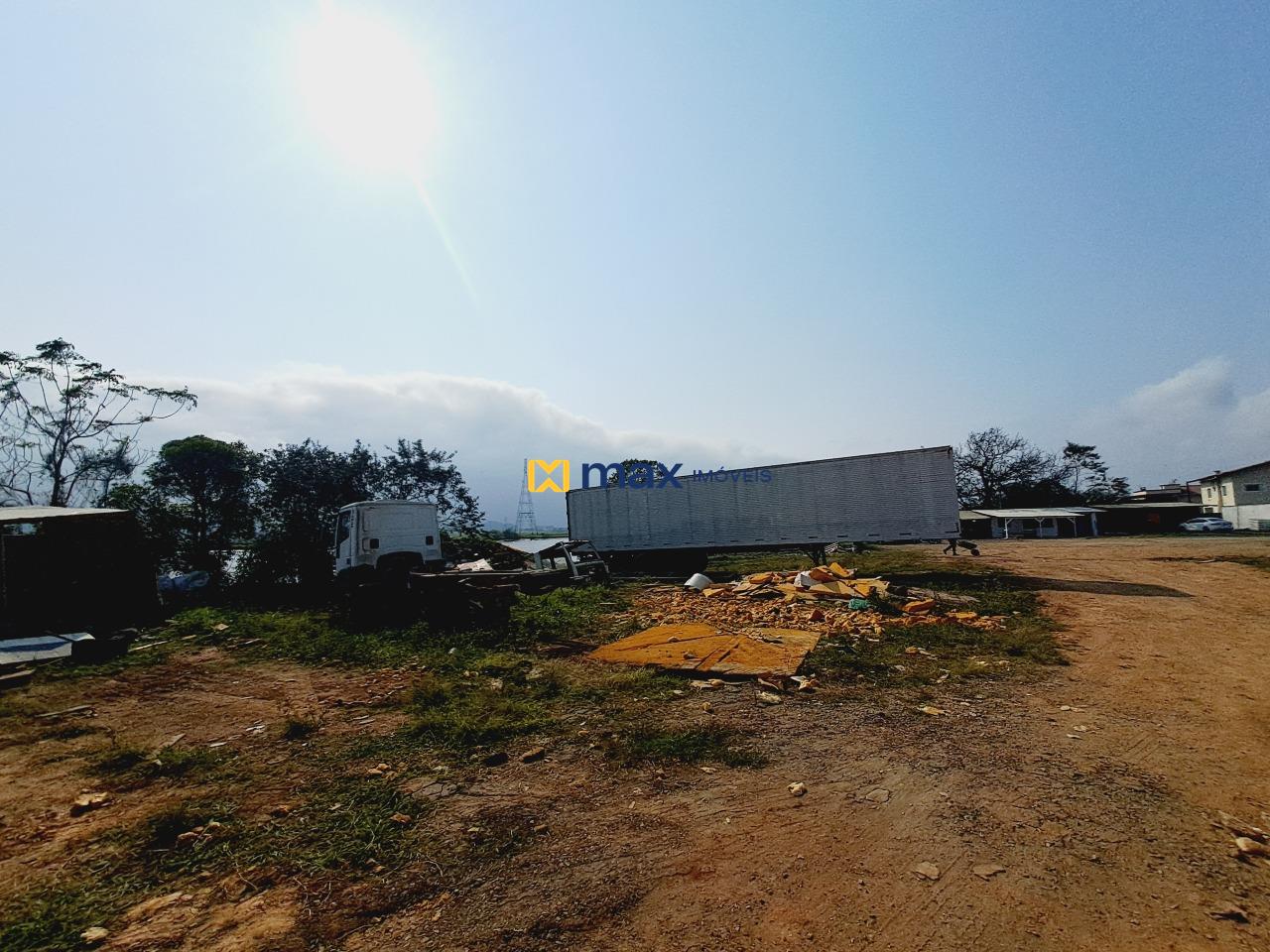 Terreno à venda no Salseiros: Terreno