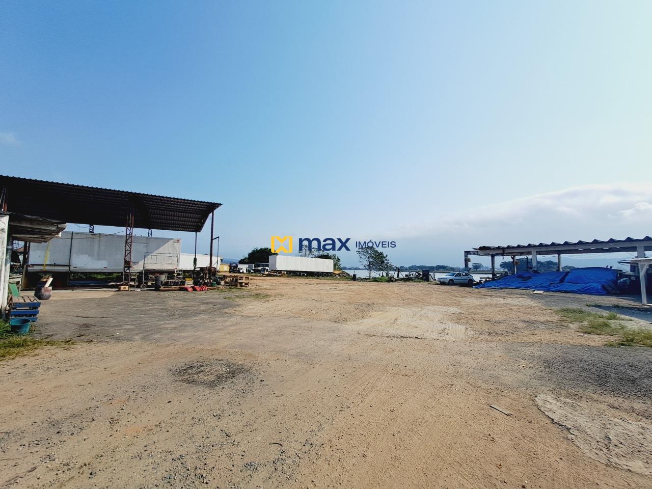 Terreno à venda no Salseiros: Terreno