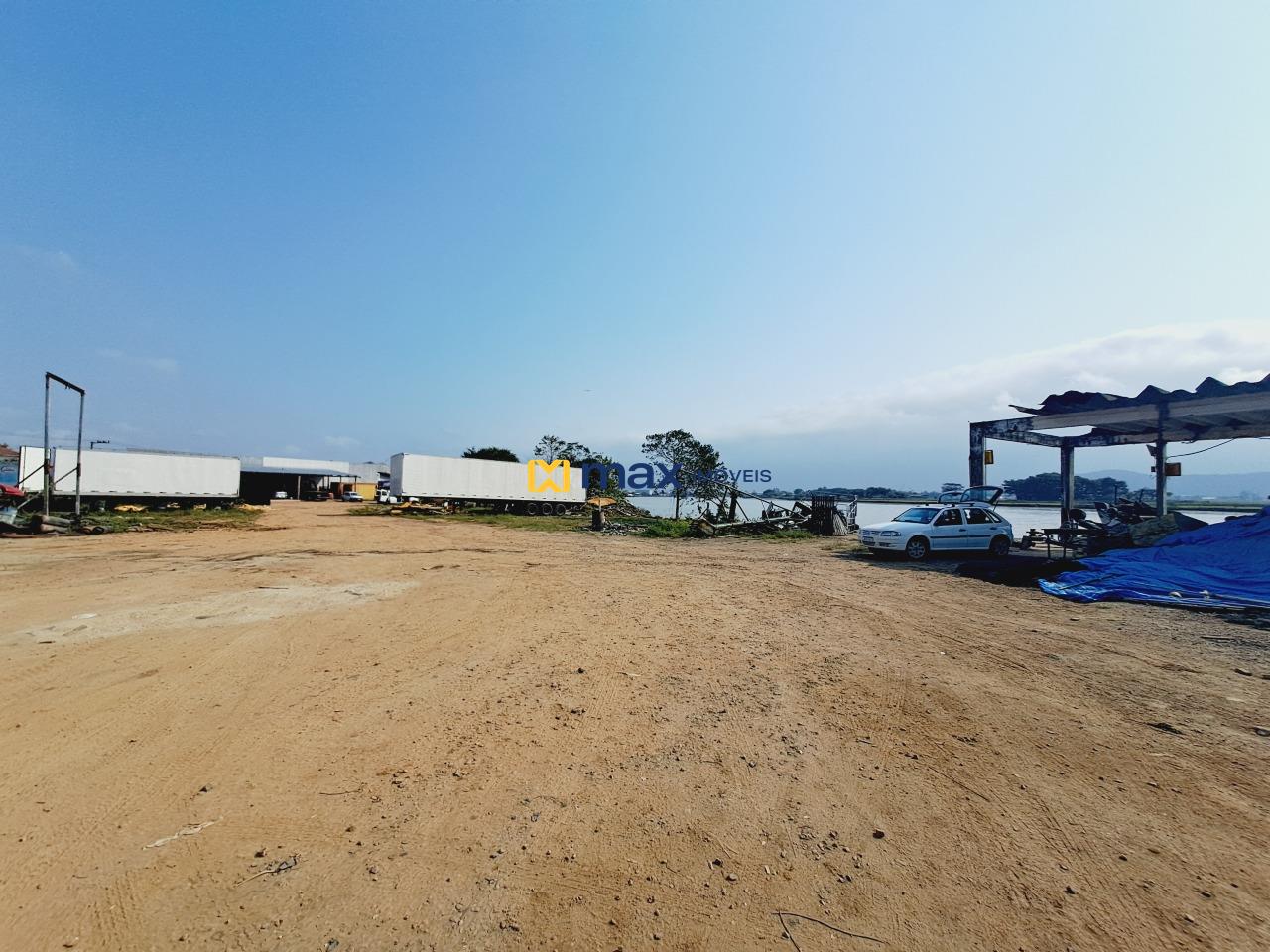 Terreno à venda no Salseiros: Terreno