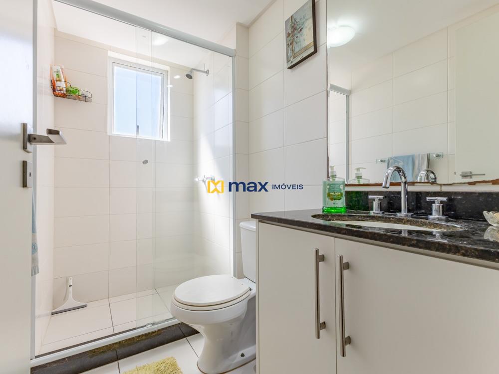 Apartamento à venda no Centro: Banheiro social