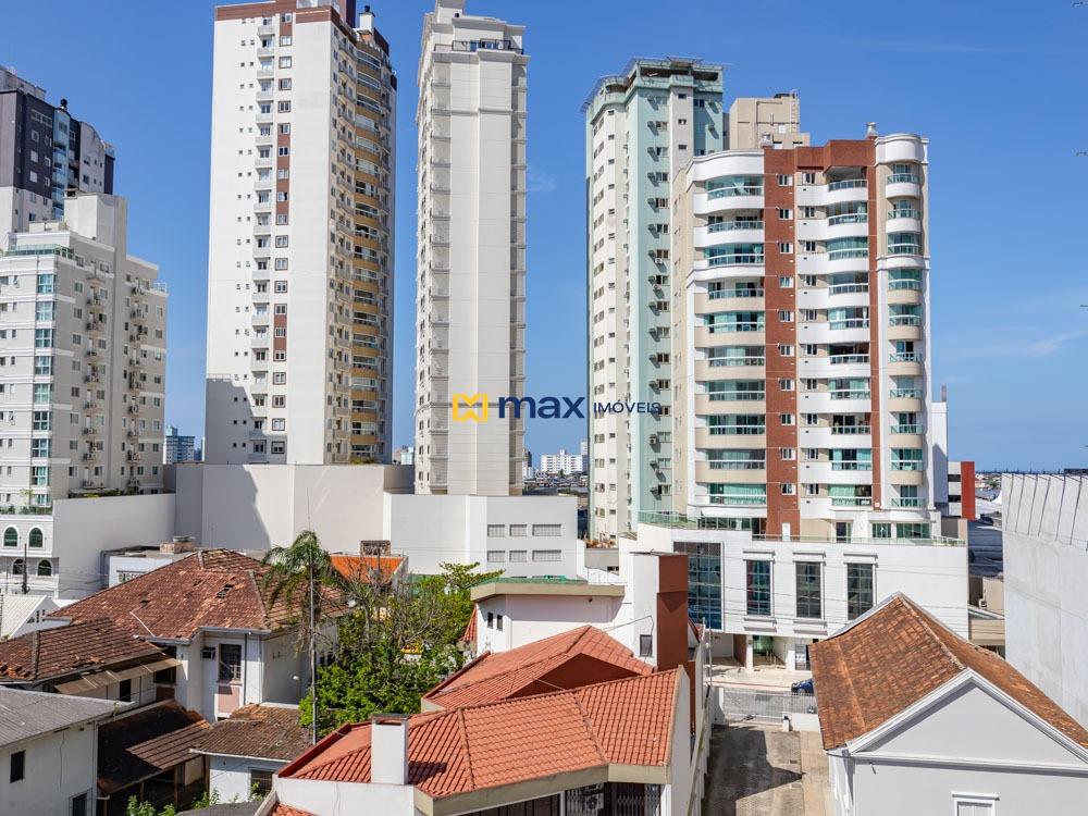 Apartamento à venda no Centro: Vista sacada