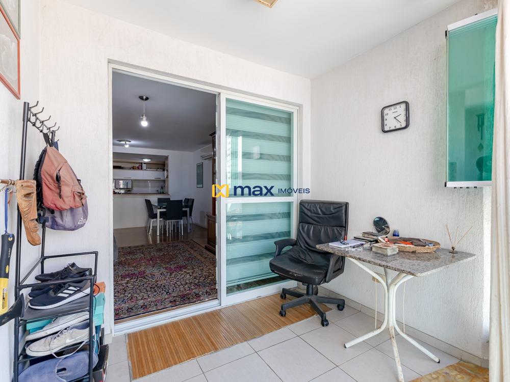 Apartamento à venda no Centro: Sacada com churrasqueira