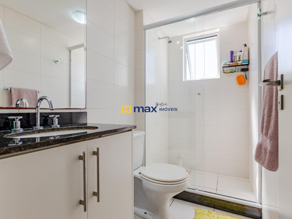 Apartamento à venda no Centro: Banheiro suíte