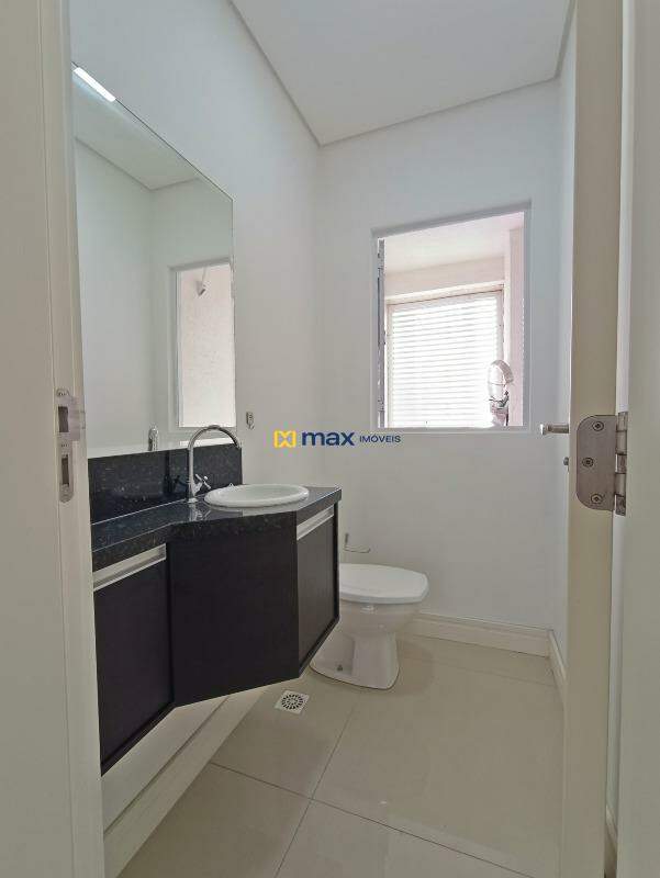 Apartamento à venda no Centro: lavabo