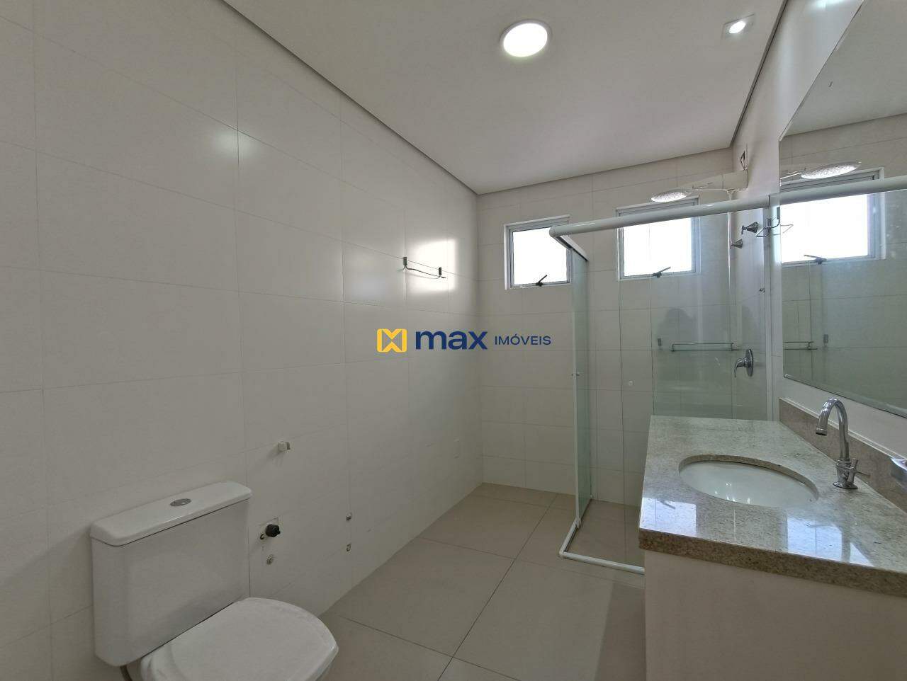 Apartamento à venda no Centro: banheiro suíte master