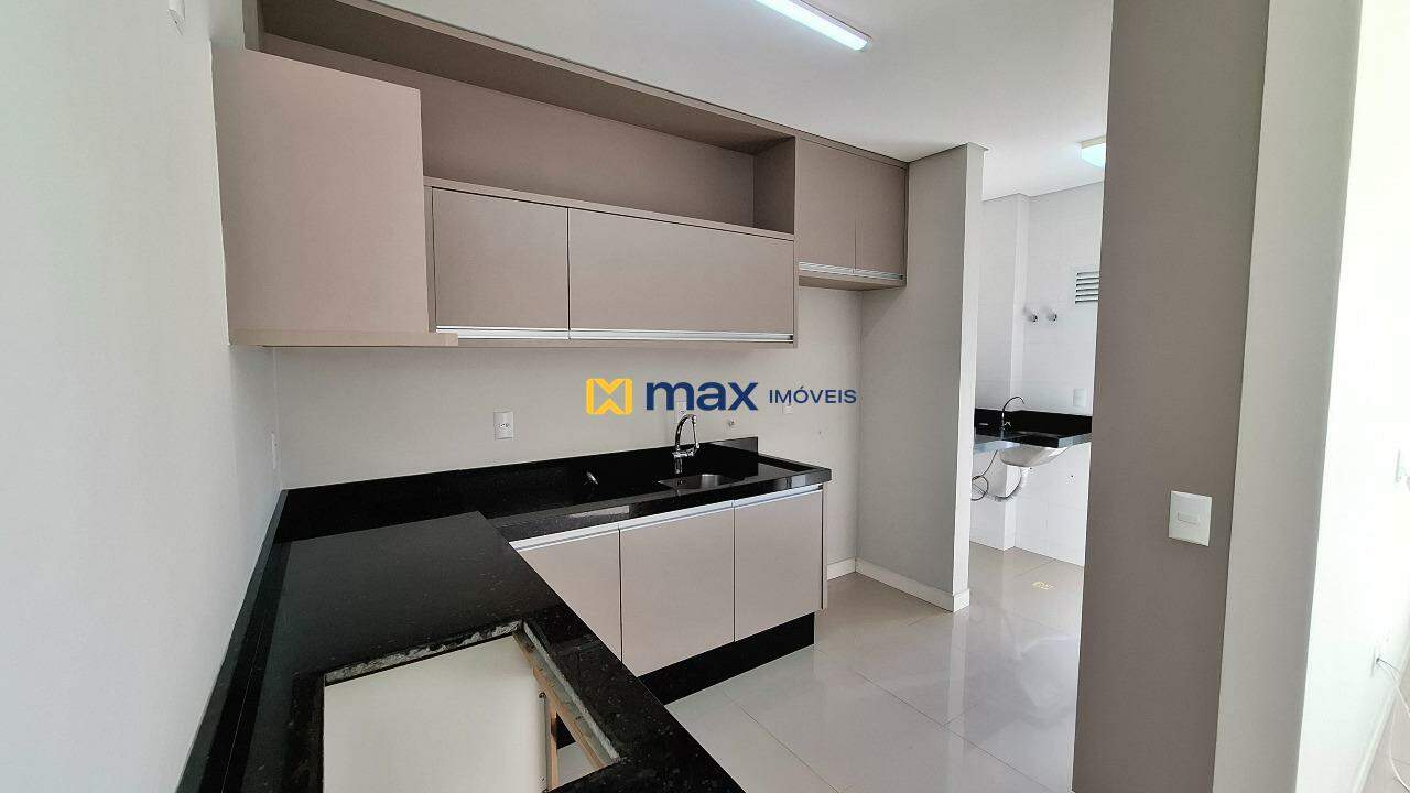 Apartamento para aluguel no Fazenda: Cozinha/ Lavanderia