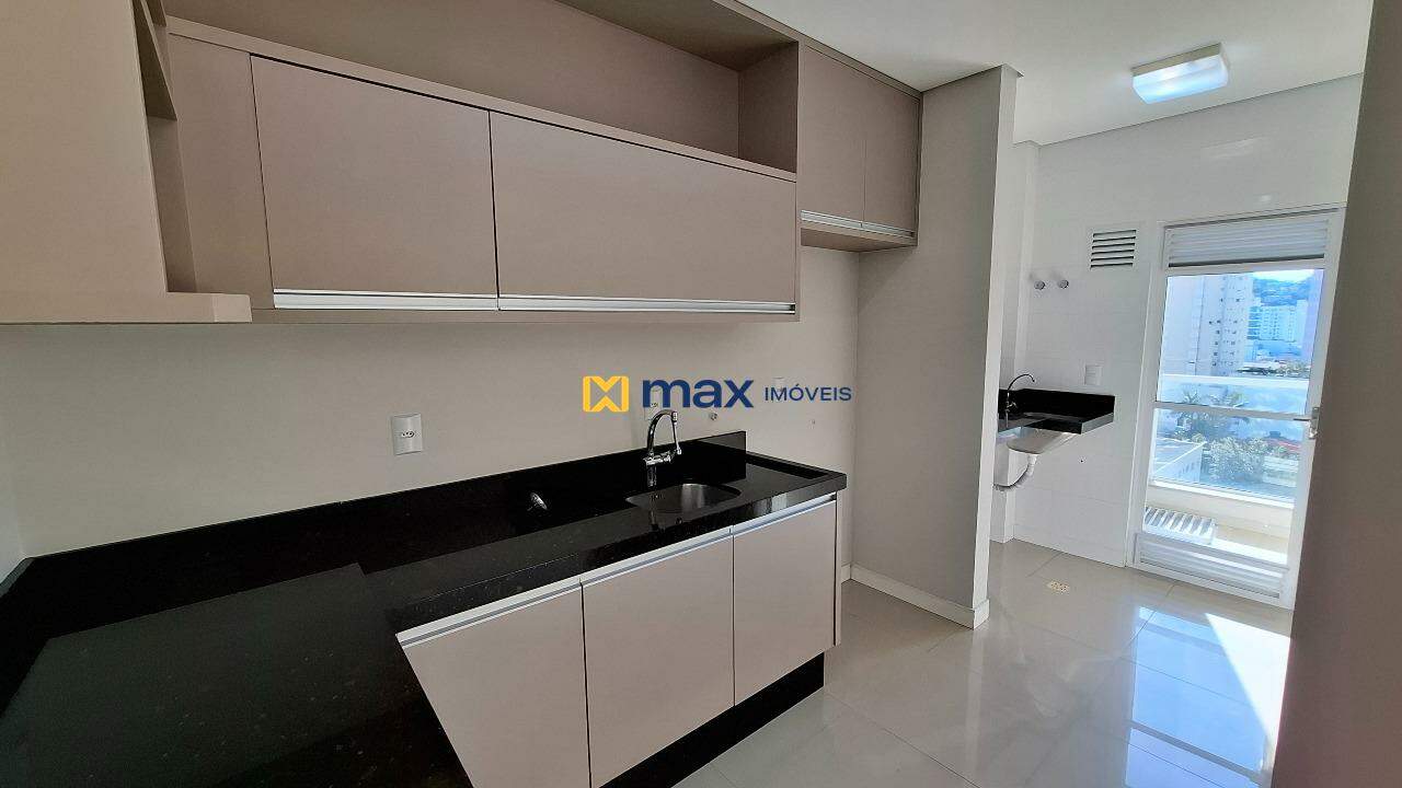 Apartamento para aluguel no Fazenda: Cozinha/ Lavanderia