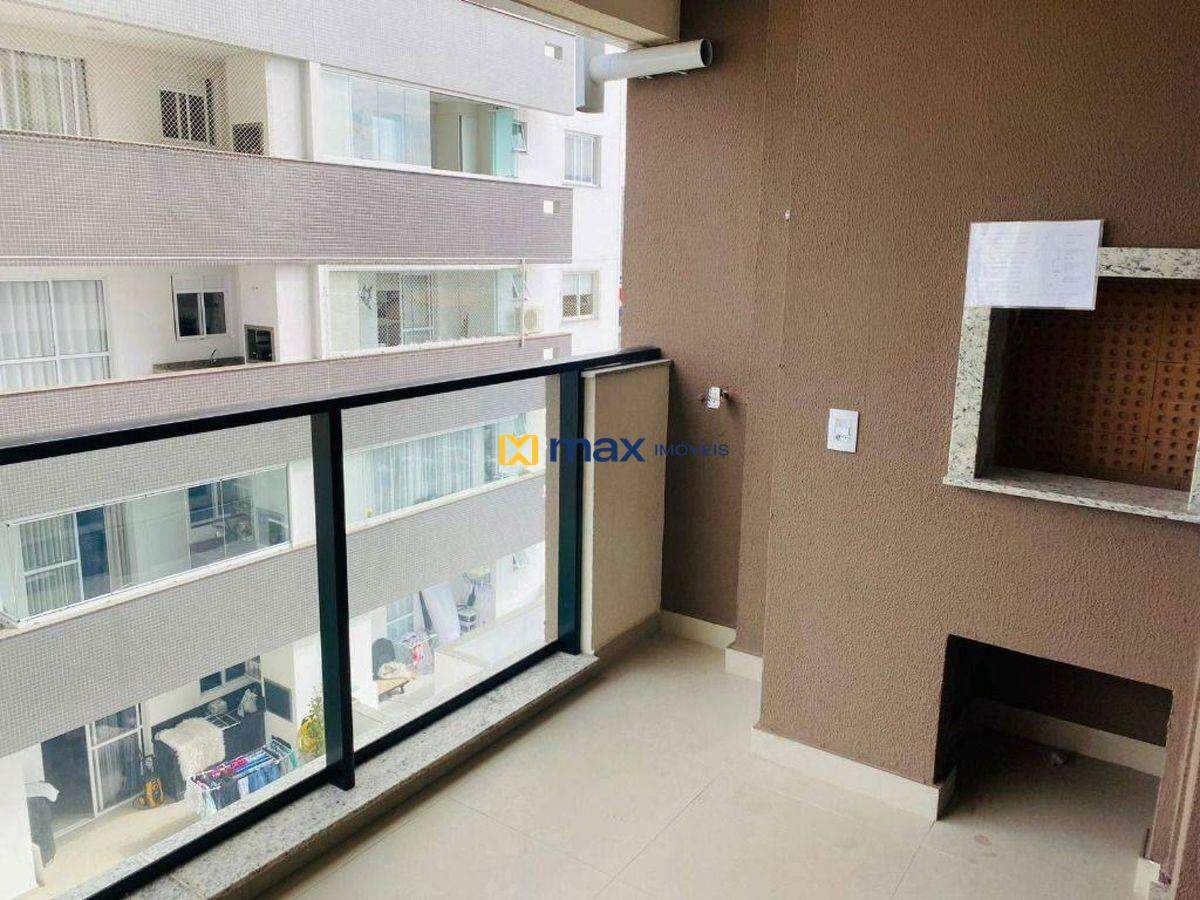 Apartamento à venda no São João: Sacada com churrasqueira