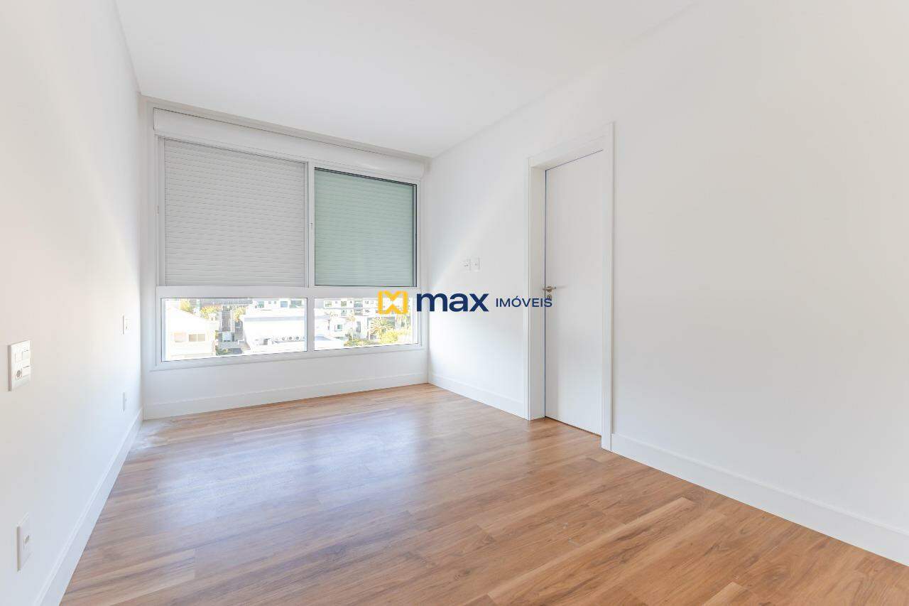 Apartamento à venda no Praia Brava: Suíte 1