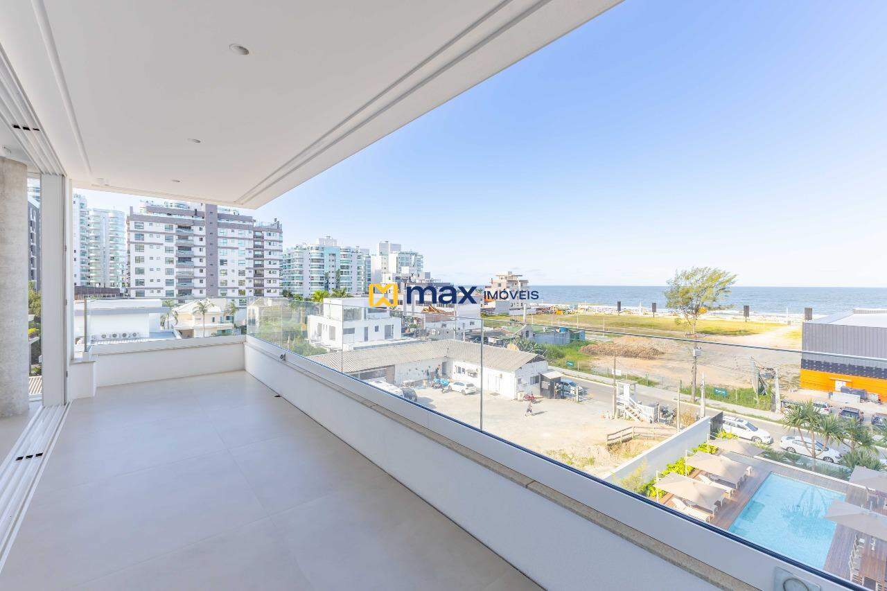 Apartamento à venda no Praia Brava: Sacada com churrasqueira