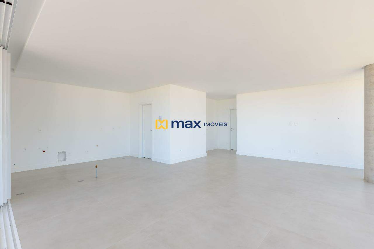 Apartamento à venda no Praia Brava: Living integrado