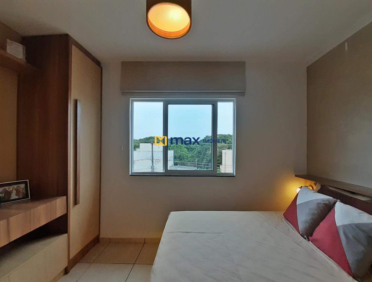 Apartamento à venda no Meia Praia: Quarto 1