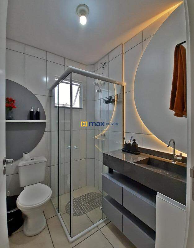 Apartamento à venda no Meia Praia: Banheiro Social