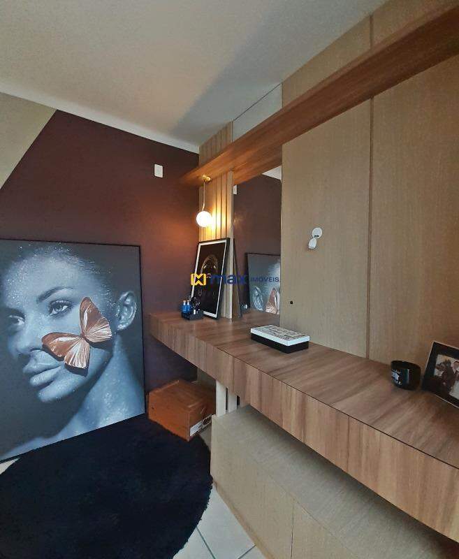 Apartamento à venda no Meia Praia: Quarto 1