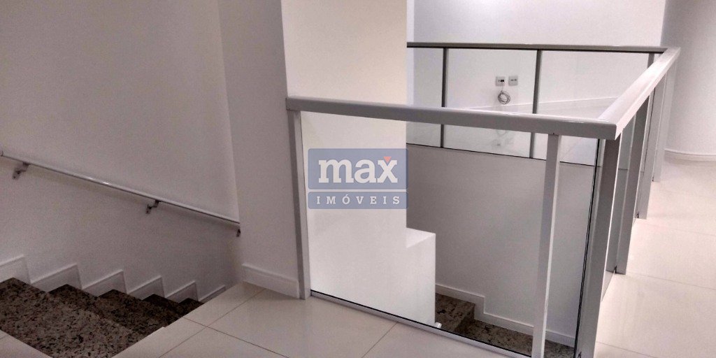 Sala à venda no Centro: 