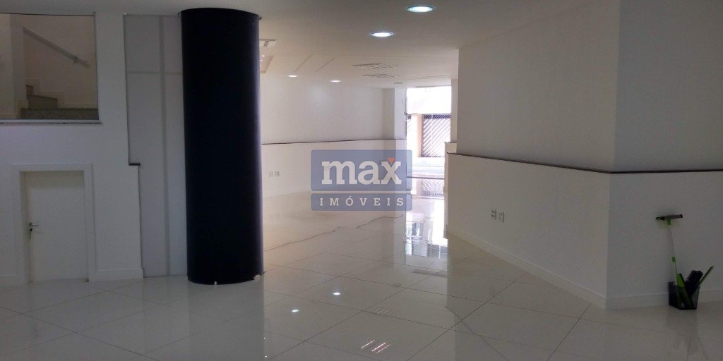 Sala à venda no Centro: 