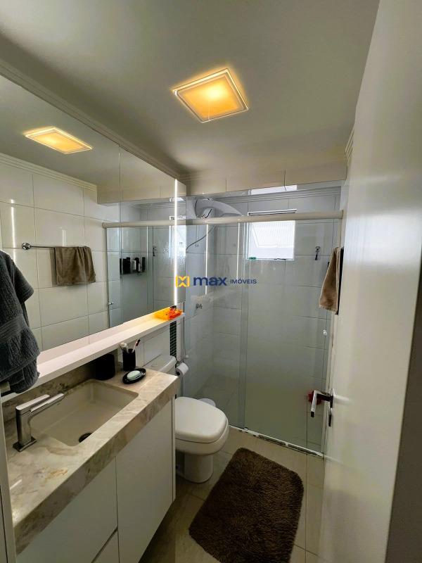 Apartamento à venda no Centro: Banheiro social