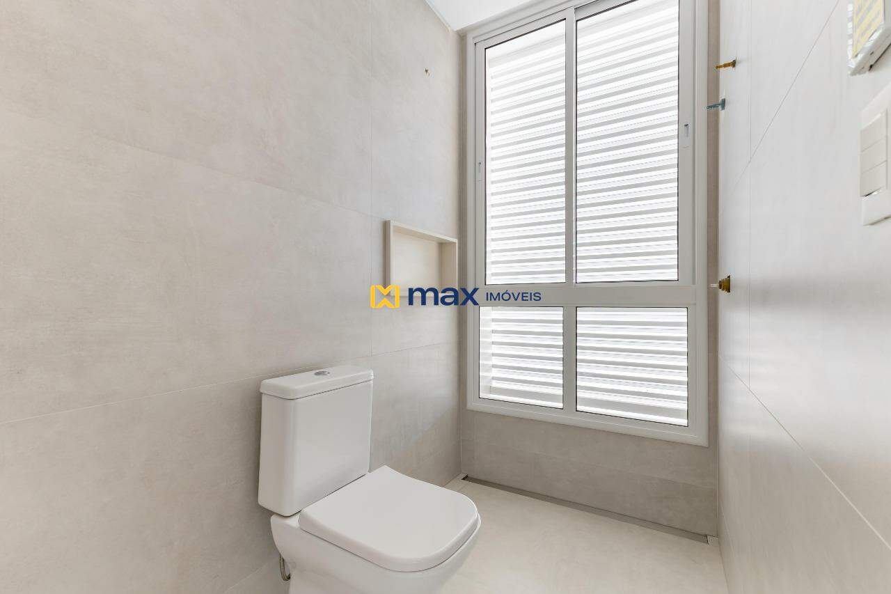 Apartamento à venda no Praia Brava: Banheiro suíte 1