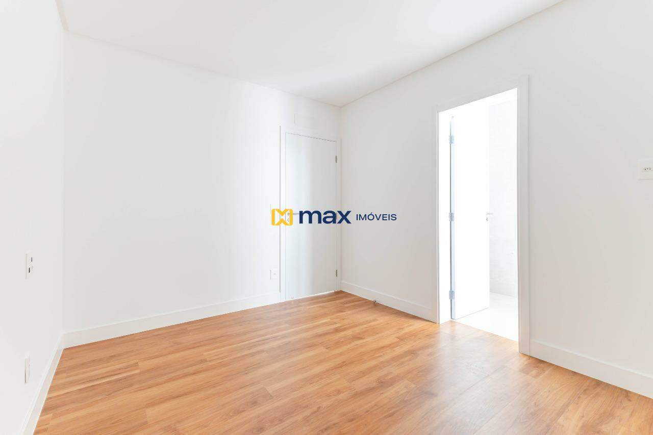 Apartamento à venda no Praia Brava: Suíte 2