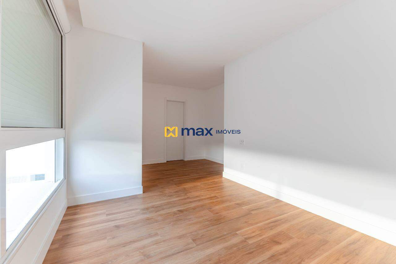Apartamento à venda no Praia Brava: Suíte 2