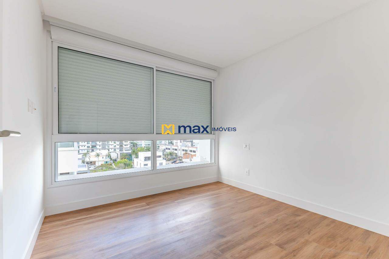 Apartamento à venda no Praia Brava: Suíte 1