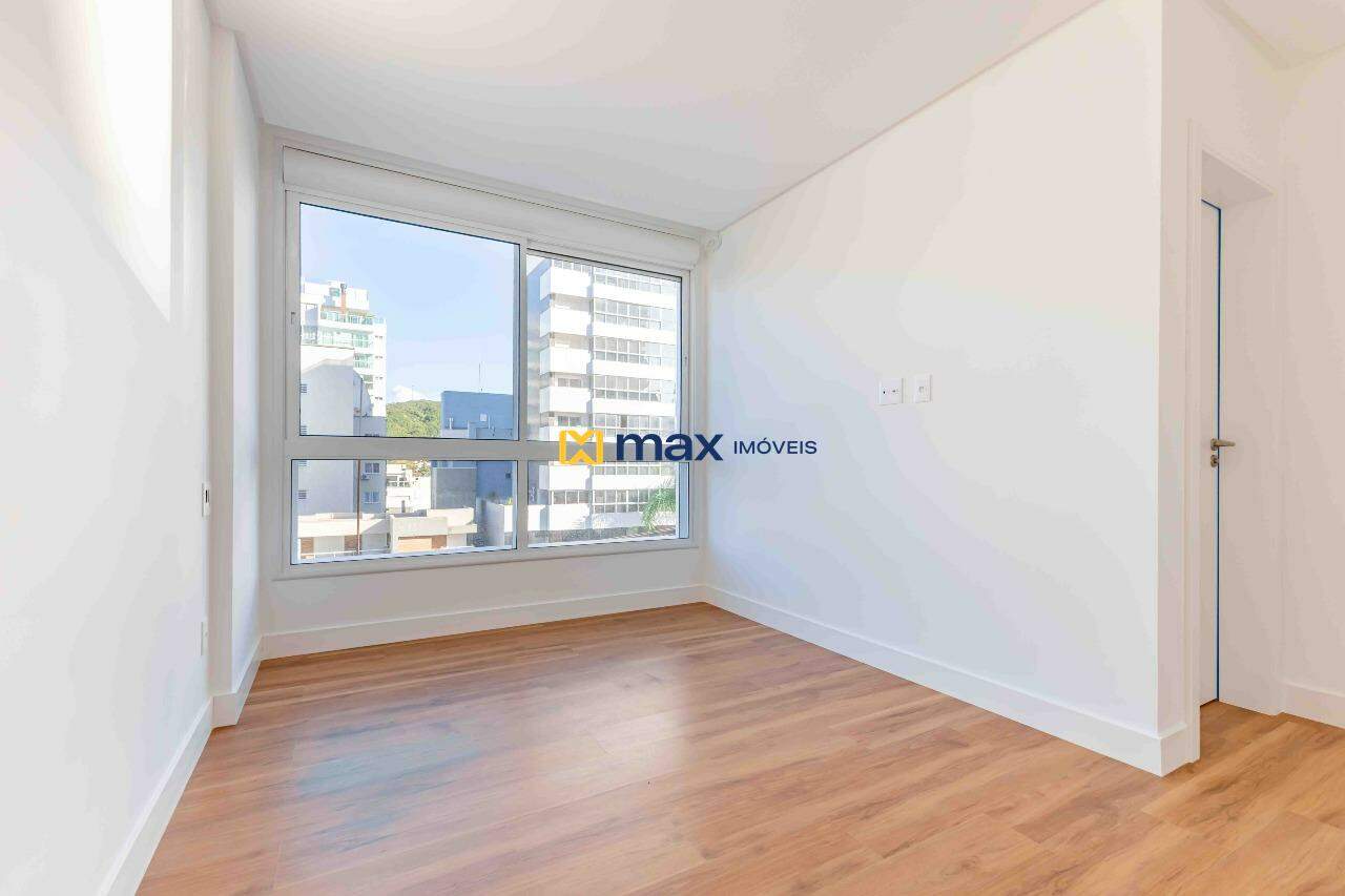 Apartamento à venda no Praia Brava: Suíte 1