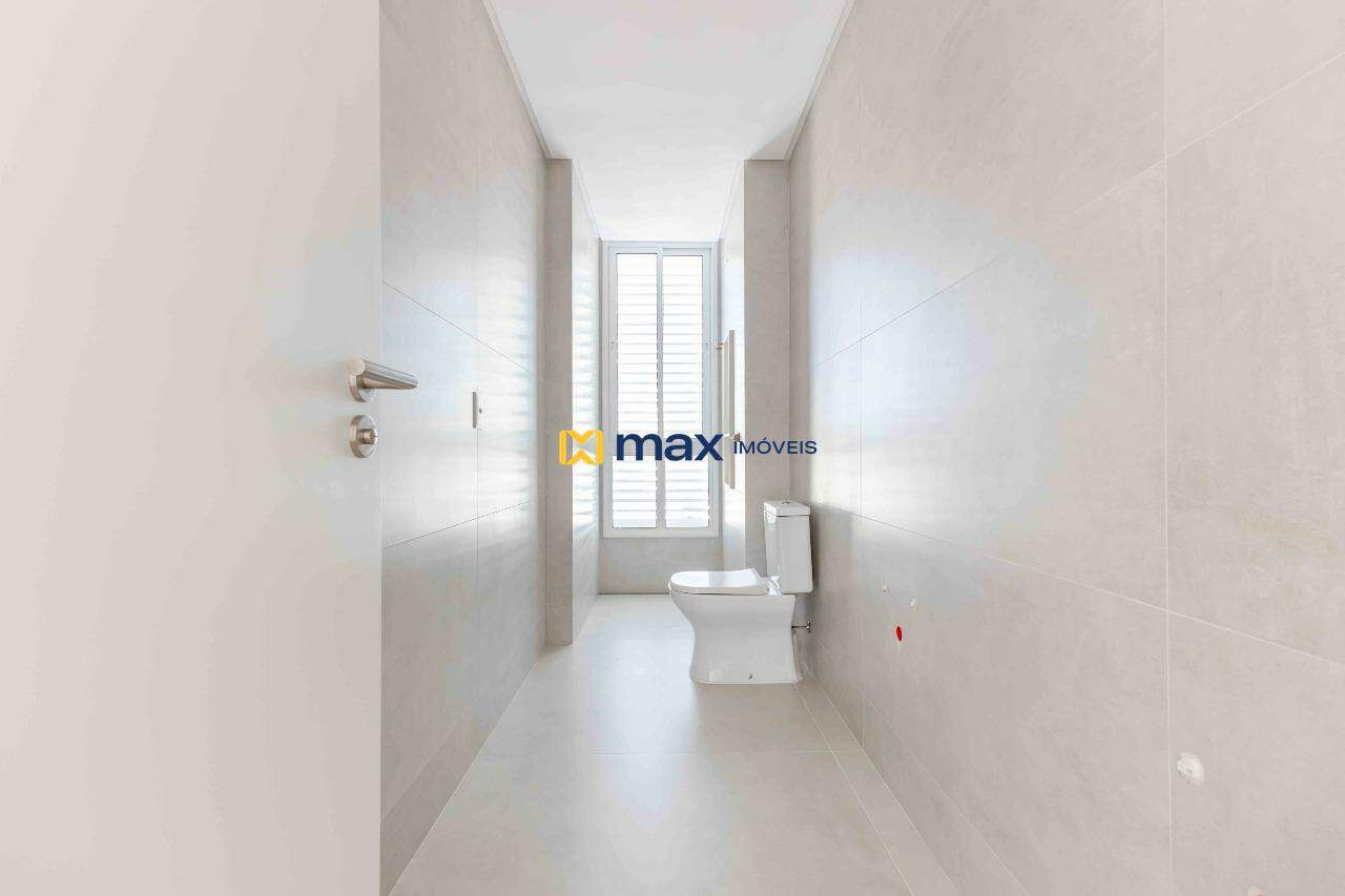Apartamento à venda no Praia Brava: Banheiro suite 2