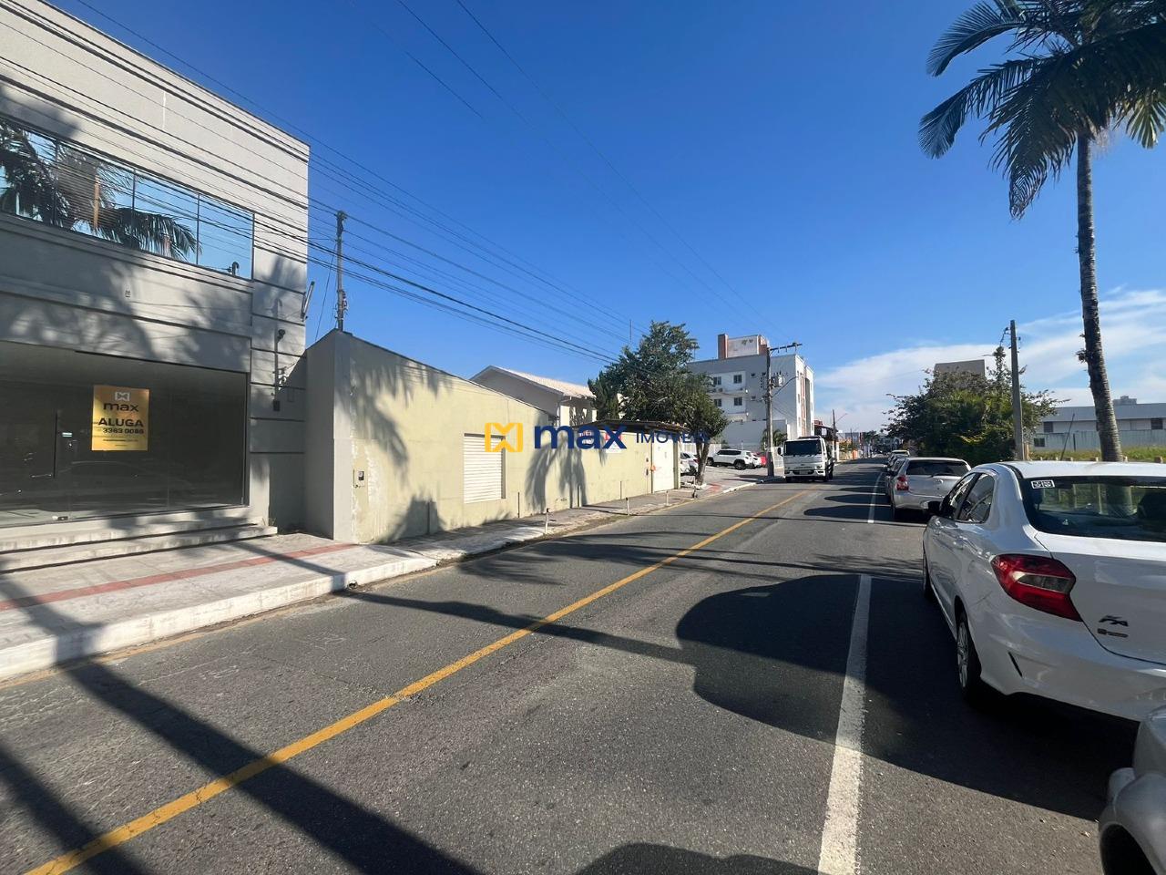 Sala para aluguel no Centro: 