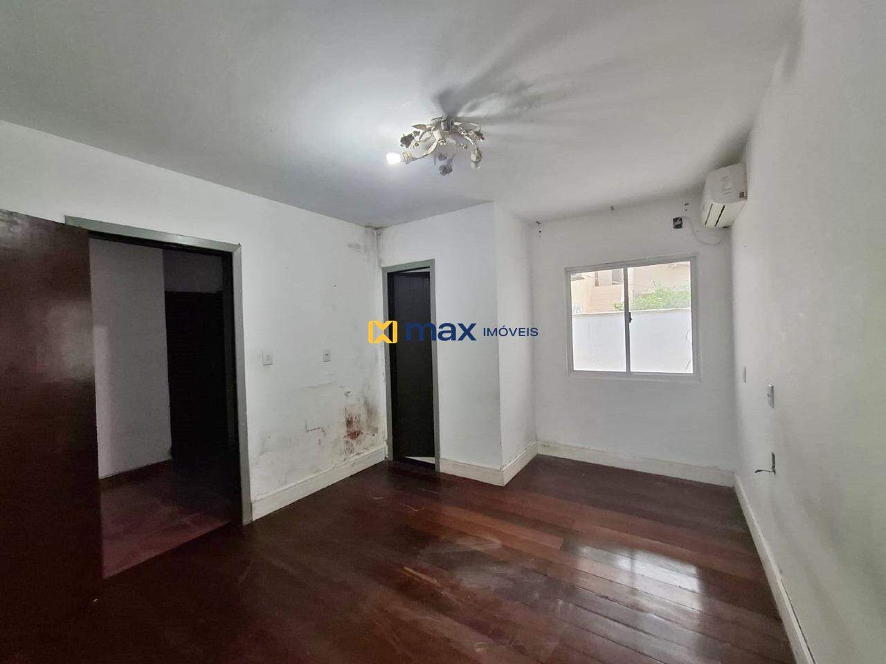 Casa à venda no Jardim Iate Clube: 