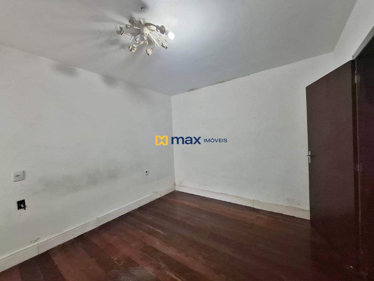 Casa à venda no Jardim Iate Clube: 
