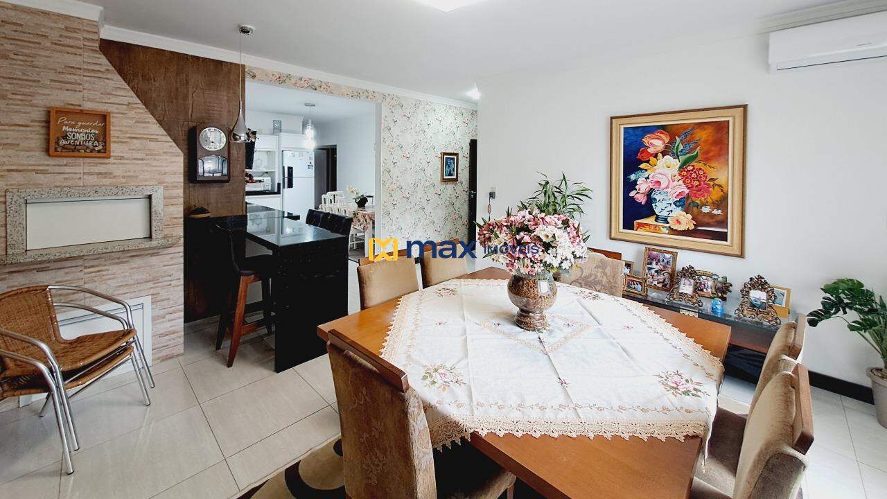 Casa à venda no Centro: Sala de jantar