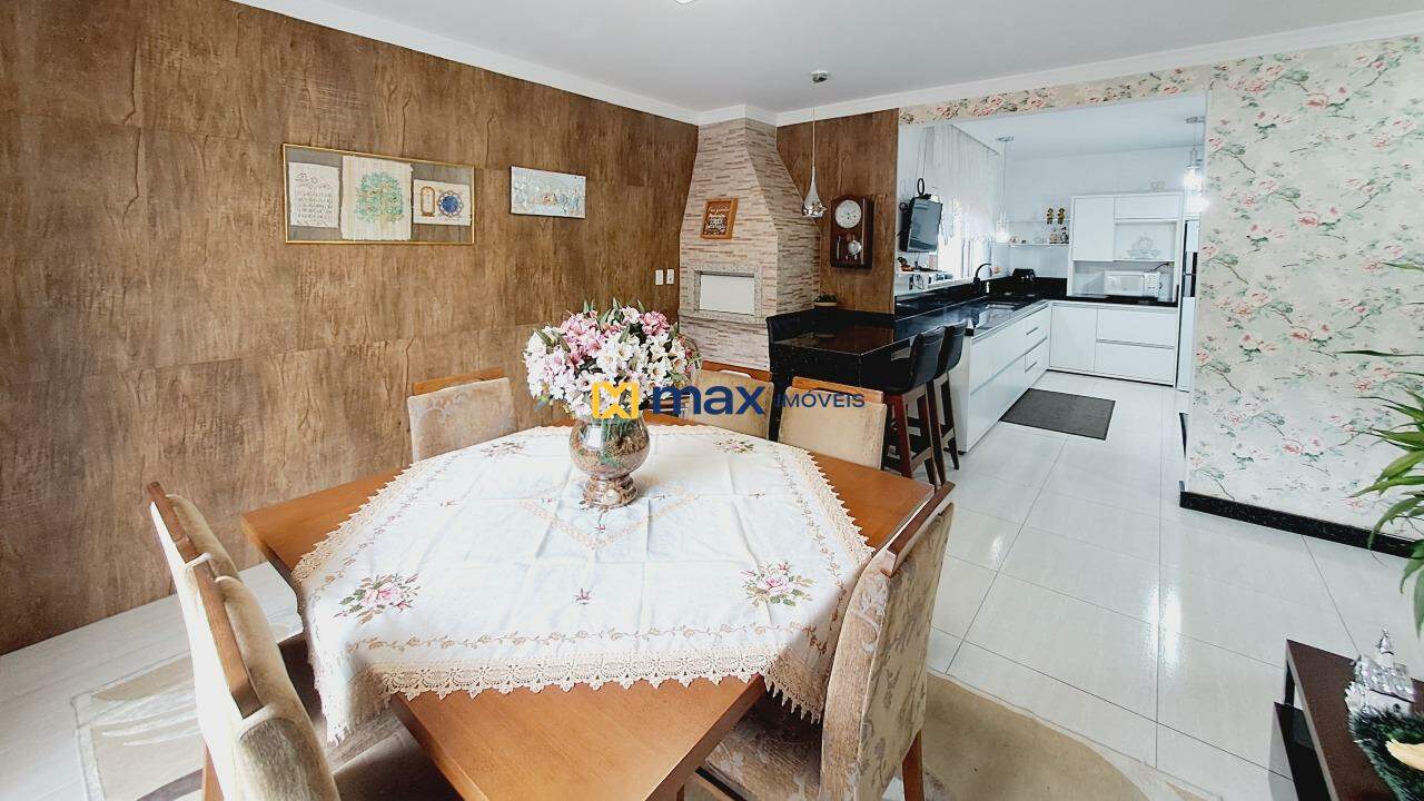 Casa à venda no Centro: Sala de jantar