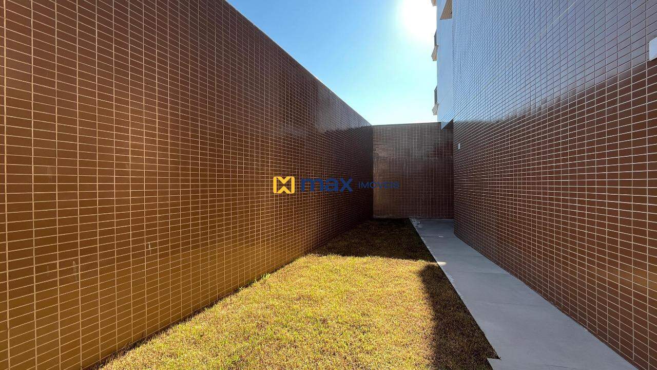 Apartamento à venda no Cabeçudas: Área externa