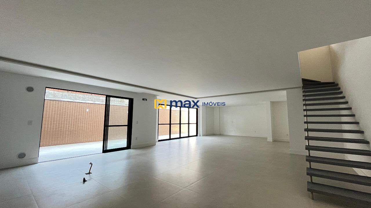 Apartamento à venda no Cabeçudas: Living integrado