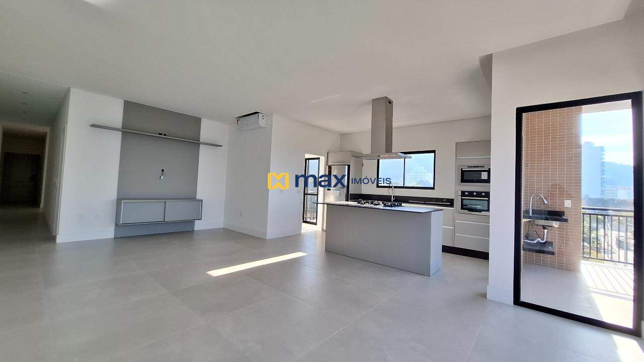 Apartamento à venda no Cabeçudas: Living integrado