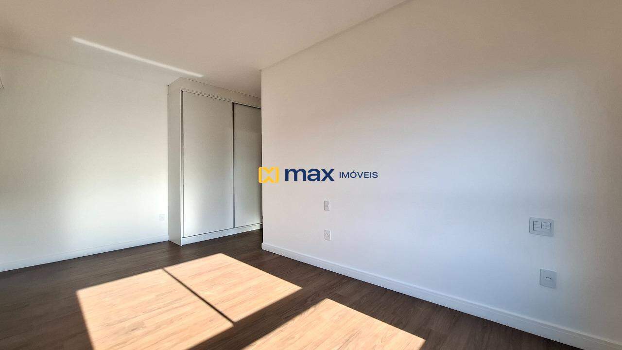 Apartamento à venda no Cabeçudas: Suíte 2
