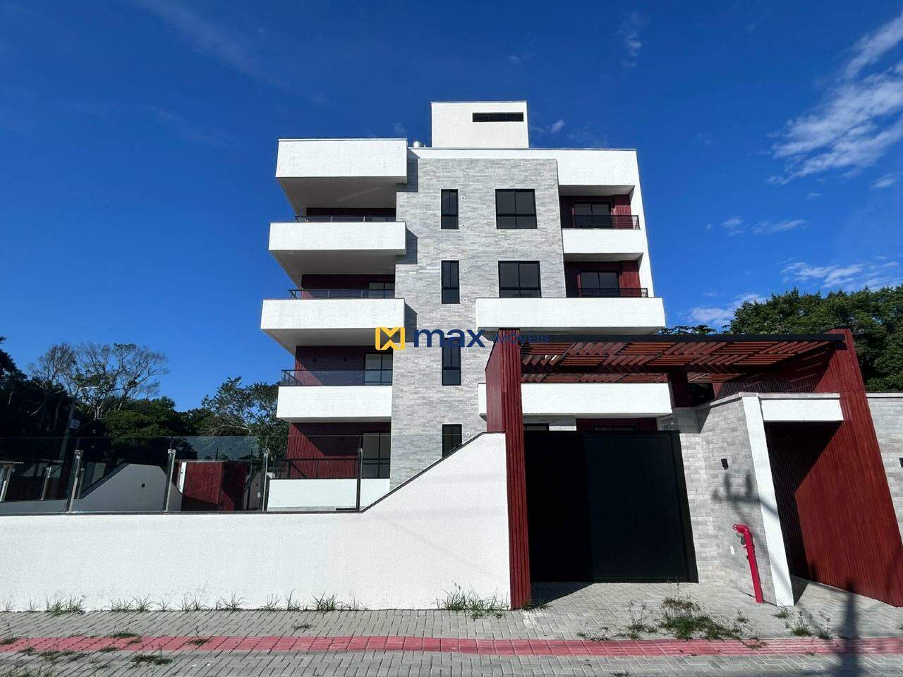 Apartamento à venda no Meia Praia: