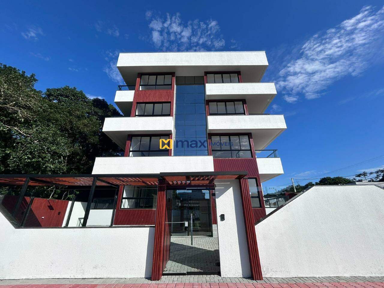 Apartamento à venda no Meia Praia: 