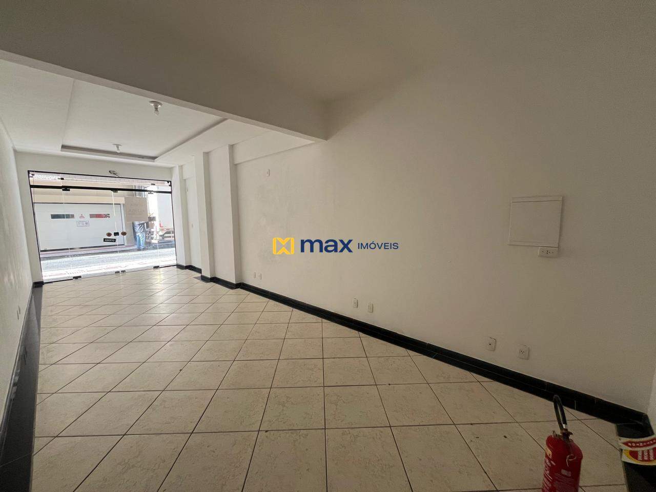 Sala para aluguel no Centro: 