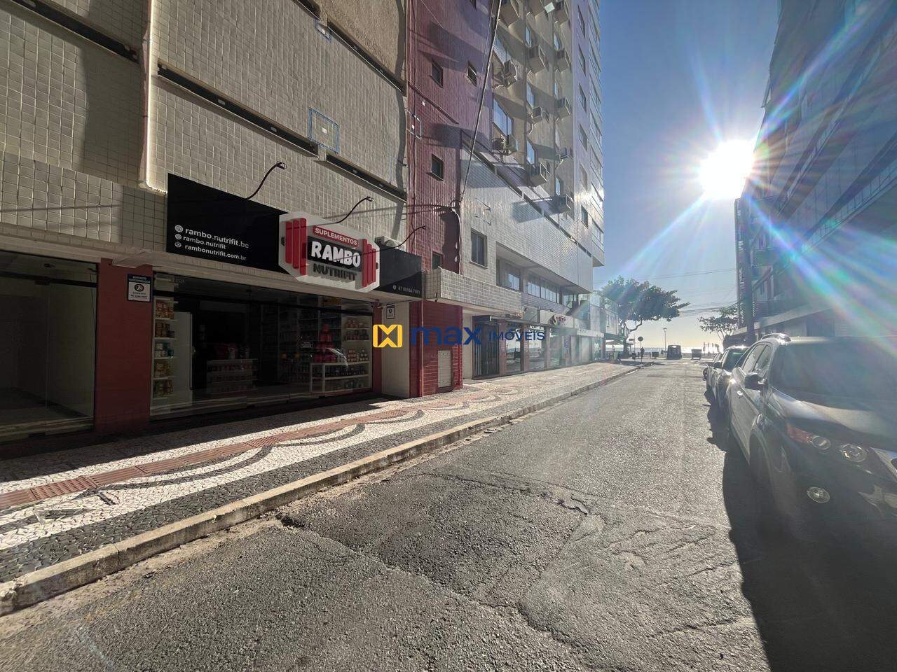 Sala para aluguel no Centro: 